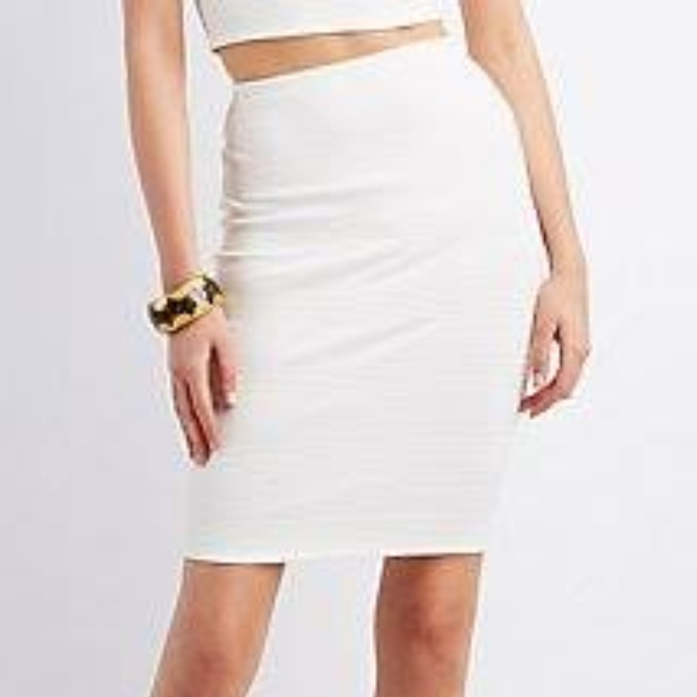 Charlotte Russe - White RIbbed Midi Skirt - NWT